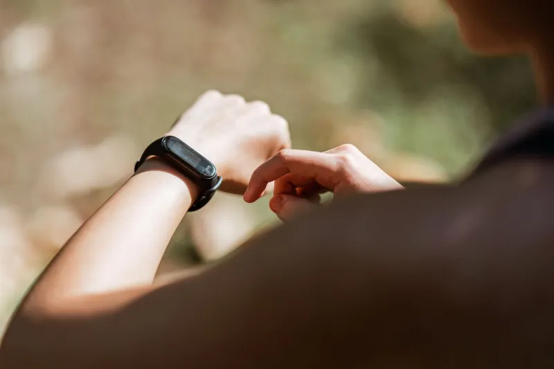 Beyond the Buzz: A Clinician-Informed Guide to What Your Fitness Tracker Actually Knows